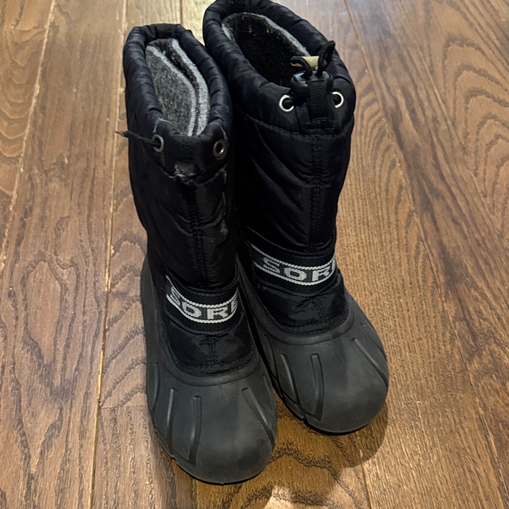 Sorel Black Quilted Snow Boots